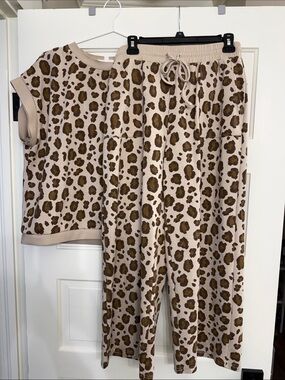 Women’s Leopard-Print cropped pant Set - Beige/Brown